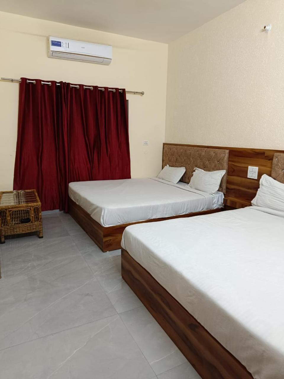 Hotel Shiv Ganga Rishīkesh Exteriör bild