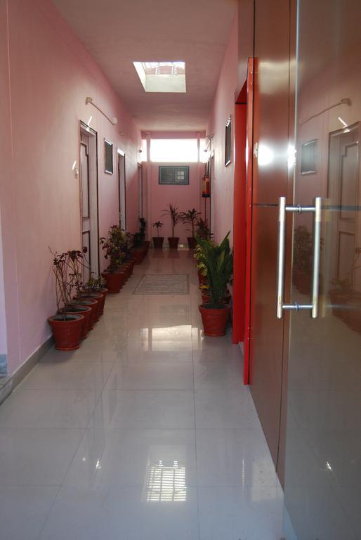 Hotel Shiv Ganga Rishīkesh Exteriör bild