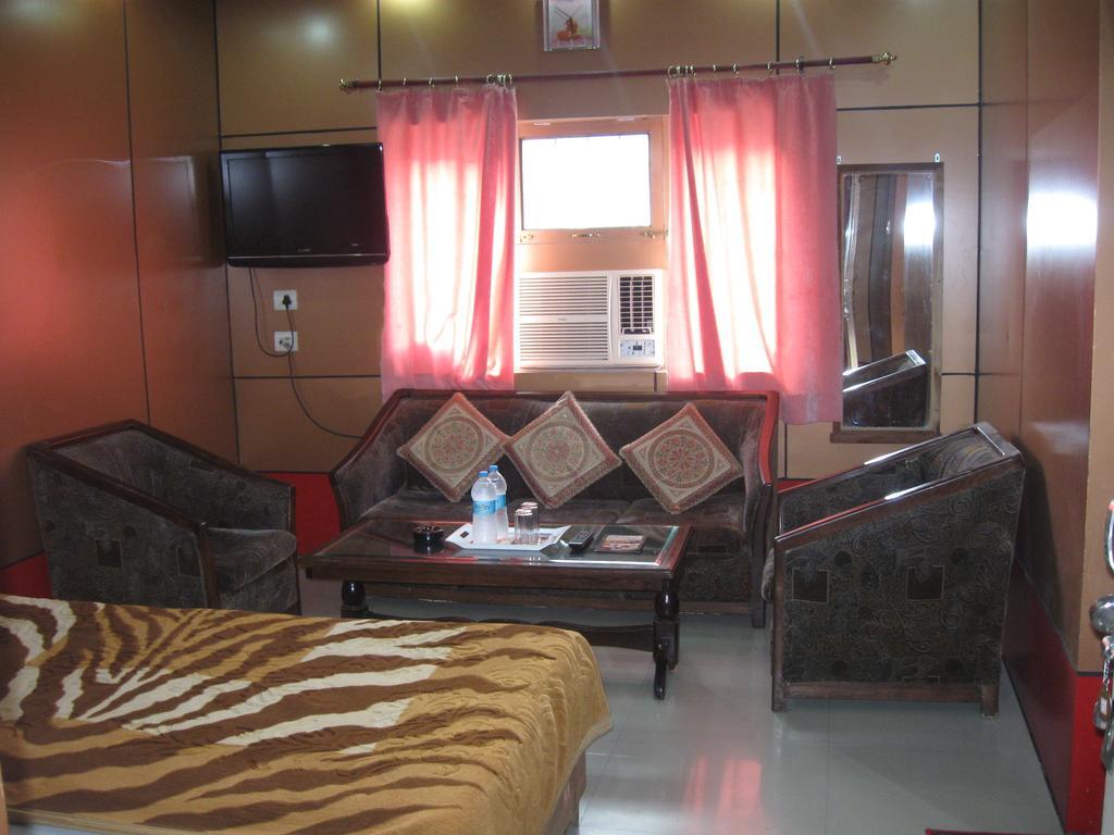Hotel Shiv Ganga Rishīkesh Rum bild