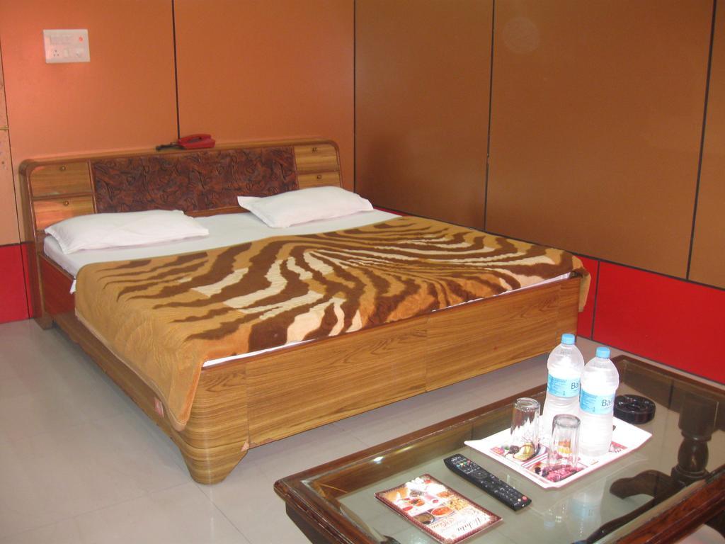 Hotel Shiv Ganga Rishīkesh Rum bild